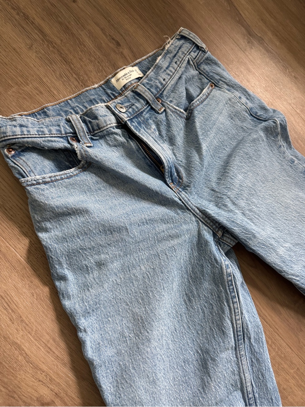 Abercrombie 90’s Straight Jeans